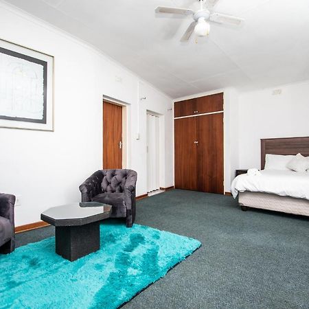Willow Guest House Boksburg Ngoại thất bức ảnh
