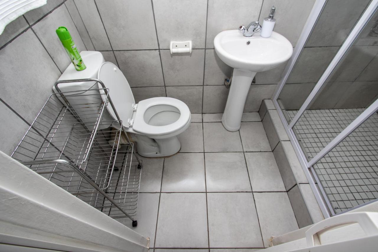 Willow Guest House Boksburg Ngoại thất bức ảnh