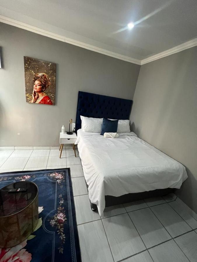 Willow Guest House Boksburg Ngoại thất bức ảnh