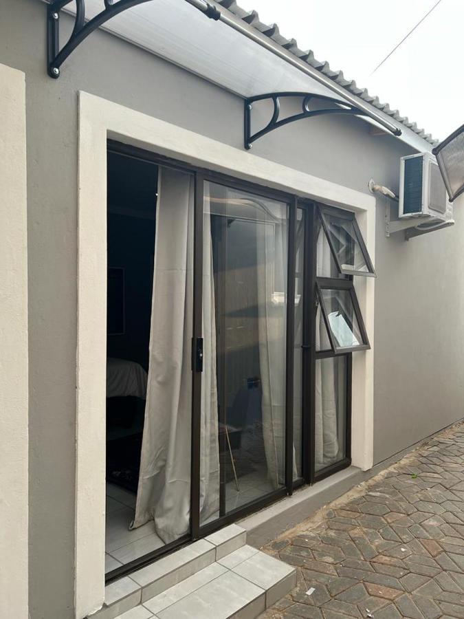 Willow Guest House Boksburg Ngoại thất bức ảnh