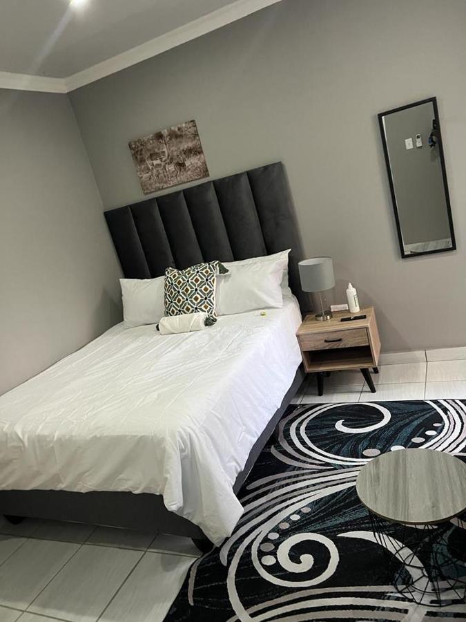 Willow Guest House Boksburg Ngoại thất bức ảnh