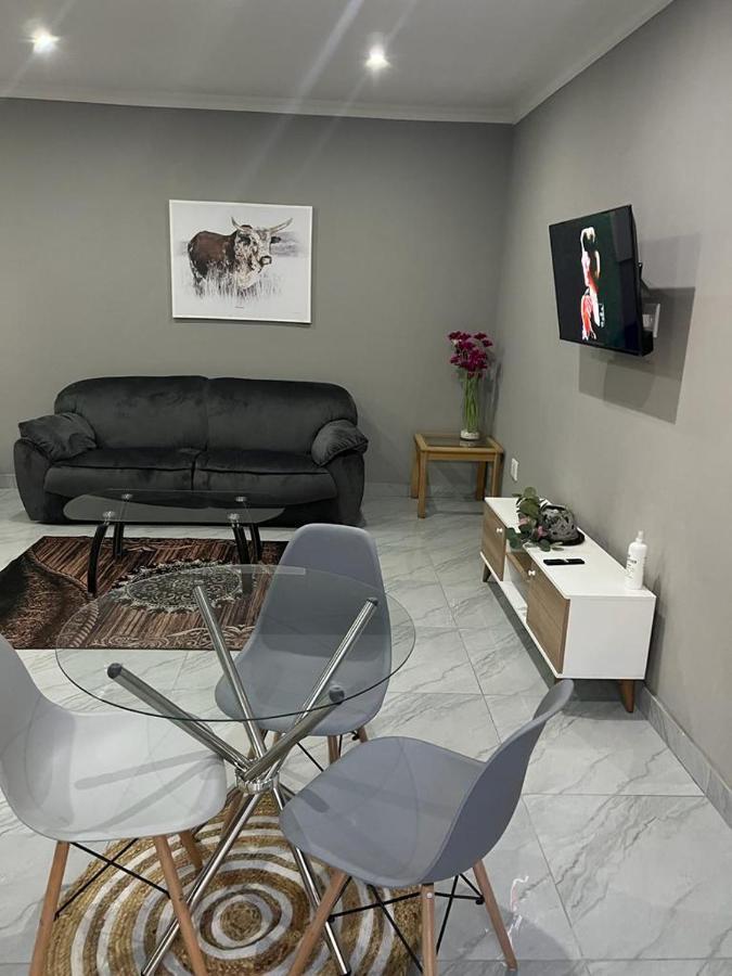 Willow Guest House Boksburg Ngoại thất bức ảnh