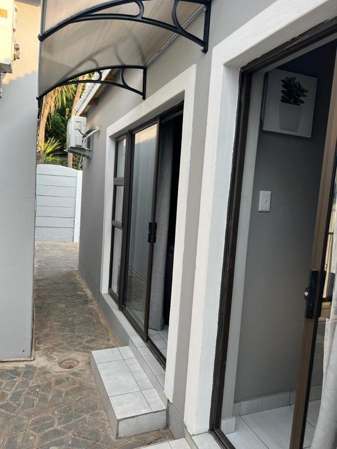 Willow Guest House Boksburg Ngoại thất bức ảnh