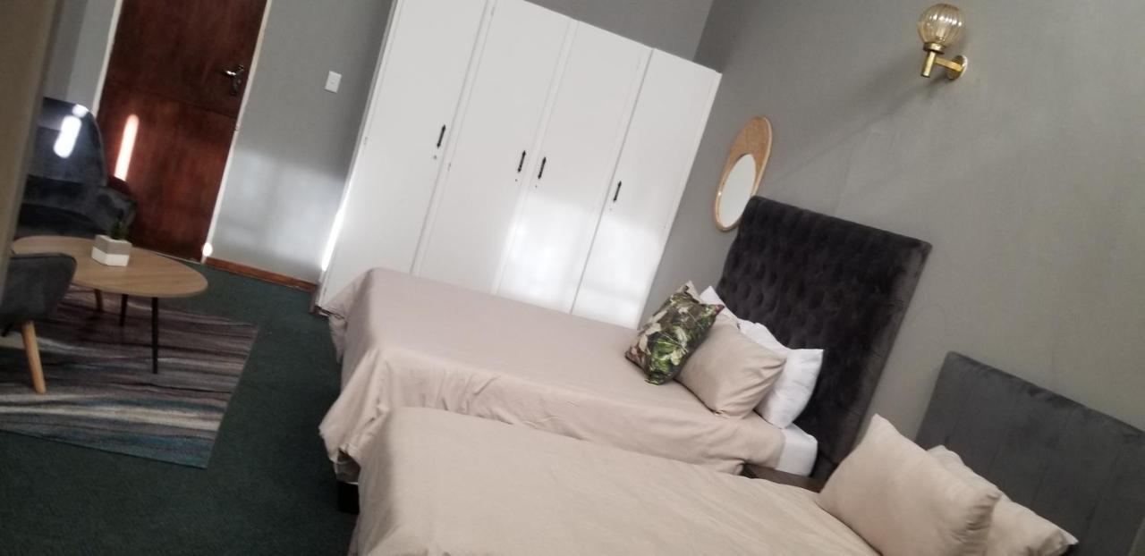 Willow Guest House Boksburg Ngoại thất bức ảnh